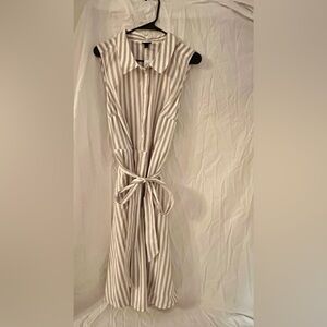 Torrid striped button down dress with tie waist in a size 2X NWT
